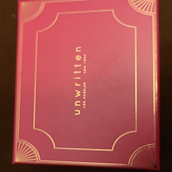 Women's earring set - Picture 2 of 3